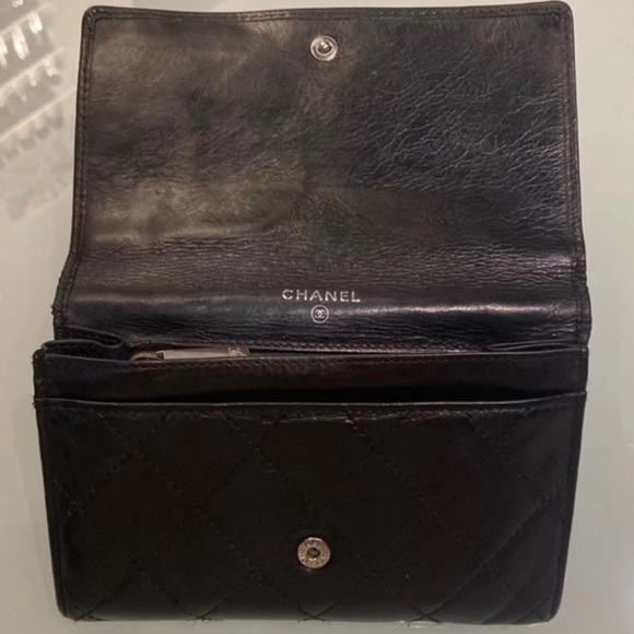 CHANEL Quilted Cambon Ligne Lambskin Leather Flap Wallet Black - Picture 11 of 16